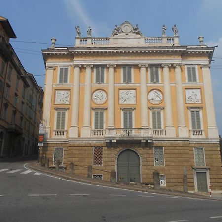 Jackie O' A La Maison Bérgamo Exterior foto