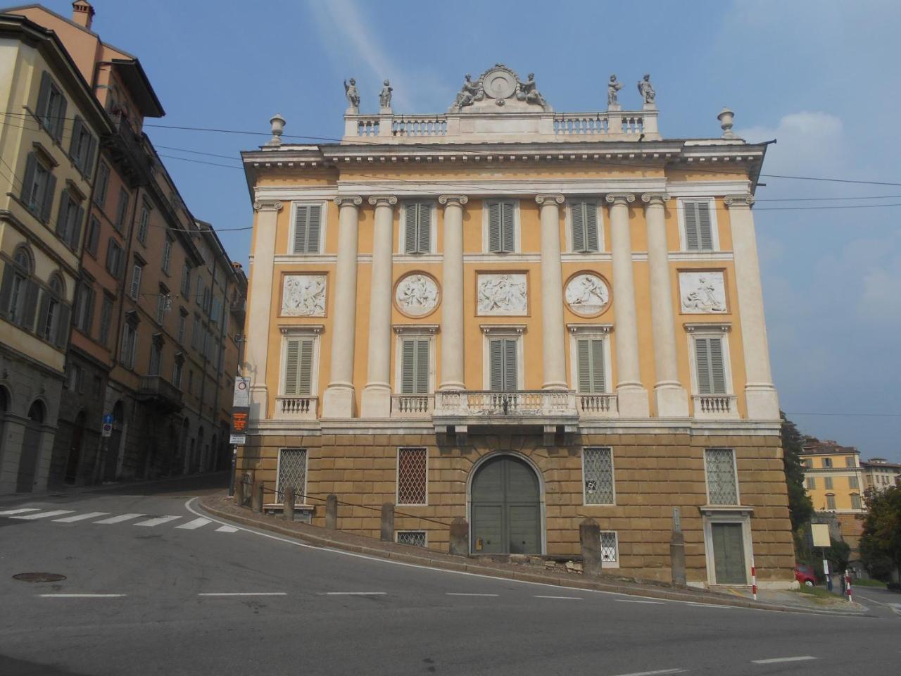 Jackie O' A La Maison Bérgamo Exterior foto